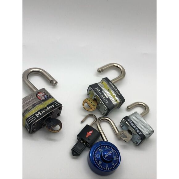 Lot of 5 Master Locks with Key, Combo—Vintage and New - Picture 10 of 16